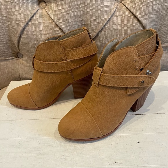 Rag & BONE Ankle Booties Boots Size 6.5 Beige HARROW Leather Belted. - Picture 3 of 12